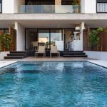 LUXURY villa